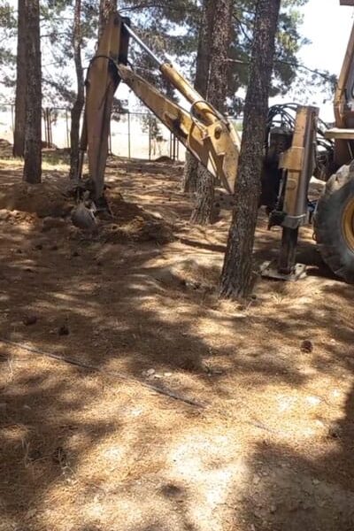 کانال‌سازی فیبرنوری آرامستان باغ رضوان